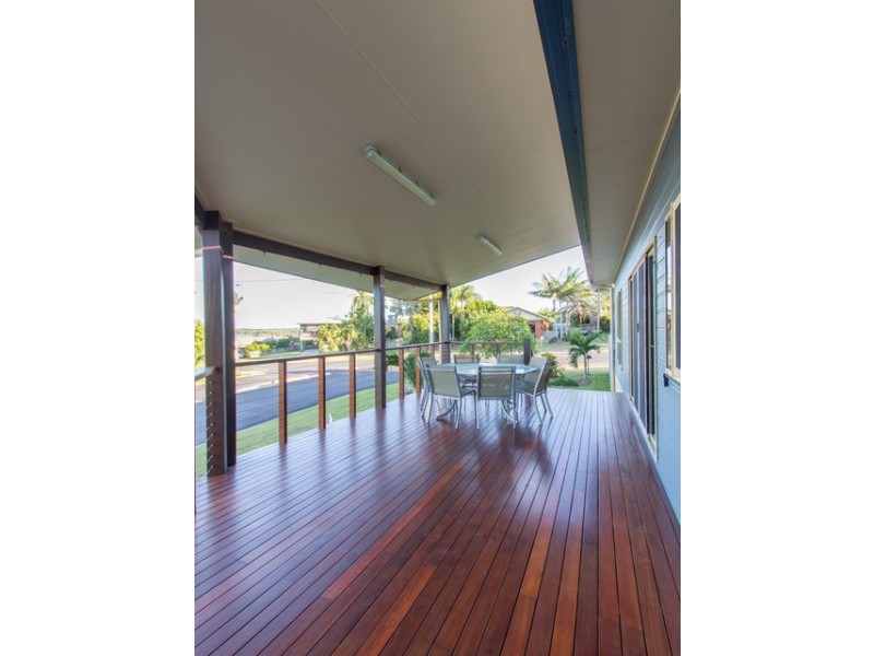 4 Arana Drive, Rural View QLD 4740