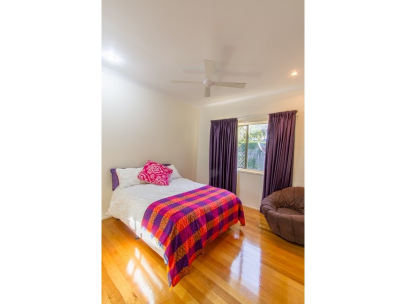 4 Arana Drive, Rural View QLD 4740