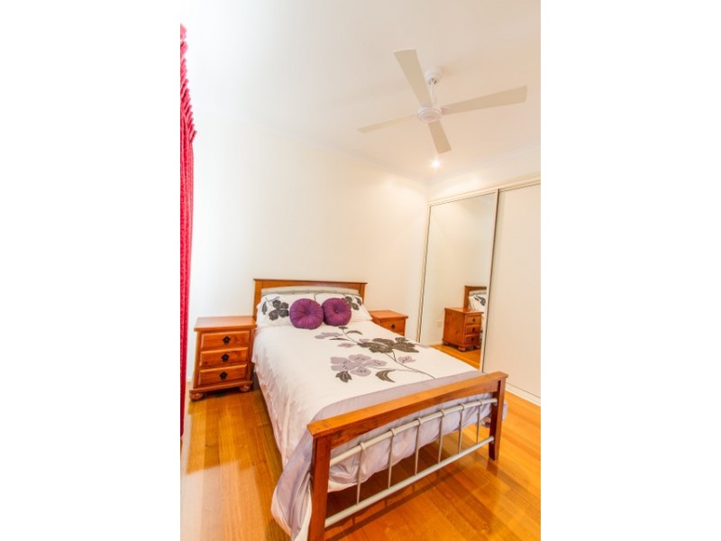 4 Arana Drive, Rural View QLD 4740