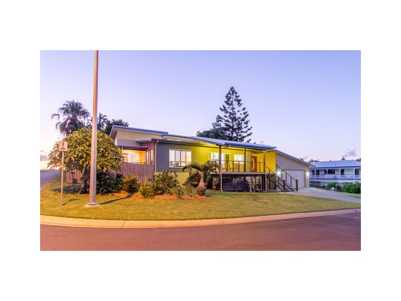 4 Arana Drive, Rural View QLD 4740