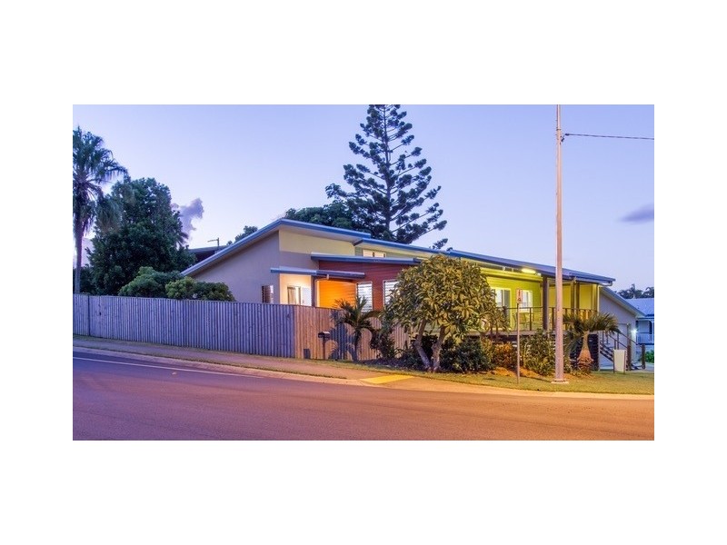 4 Arana Drive, Rural View QLD 4740