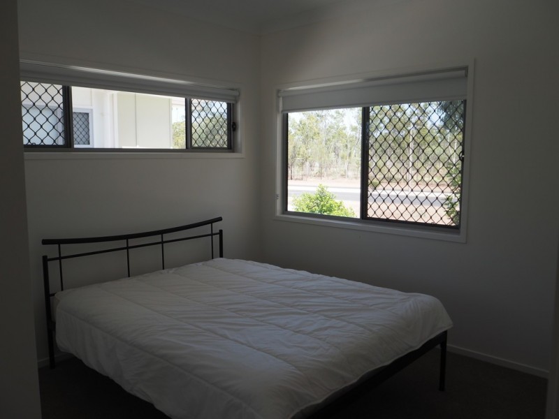 9 Matheson Ct, Middlemount QLD 4746