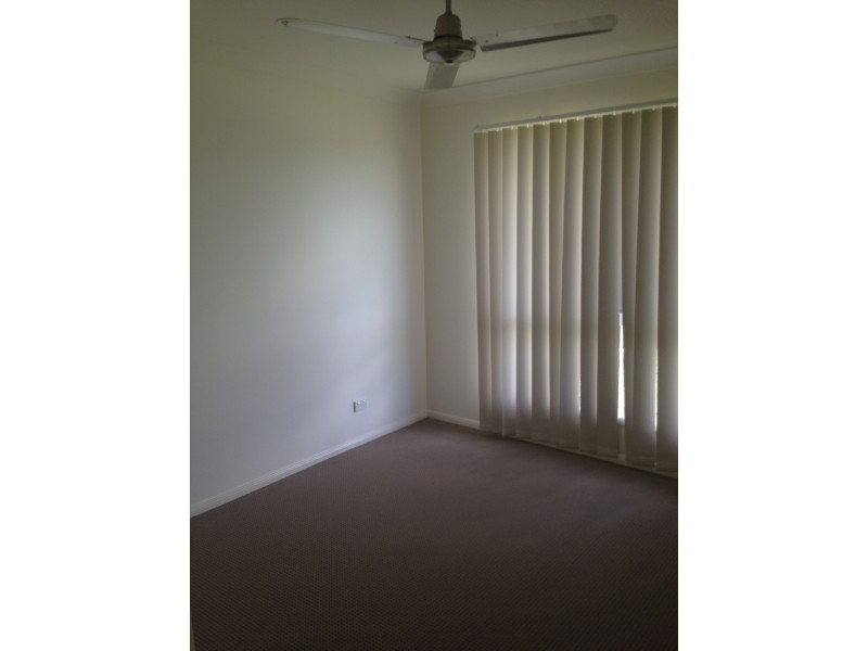 44 Scarborough Circuit, Blacks Beach QLD 4740