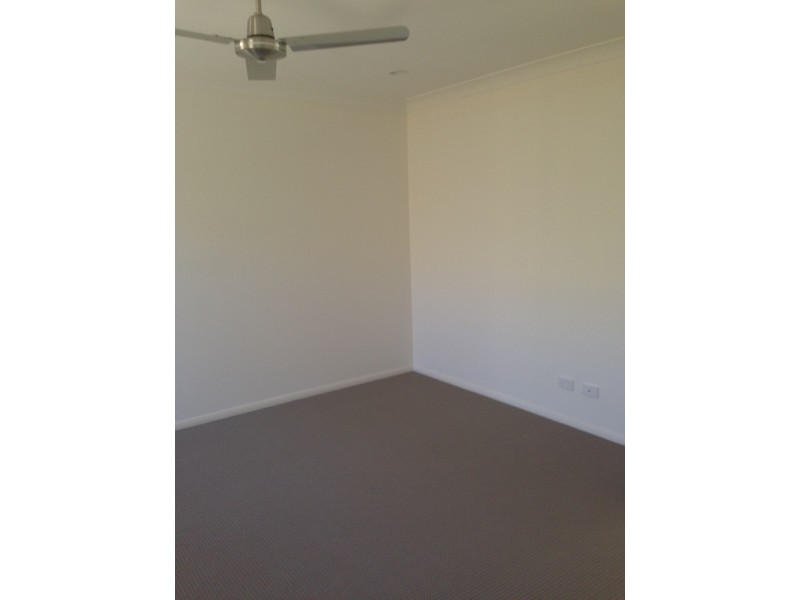 44 Scarborough Circuit, Blacks Beach QLD 4740