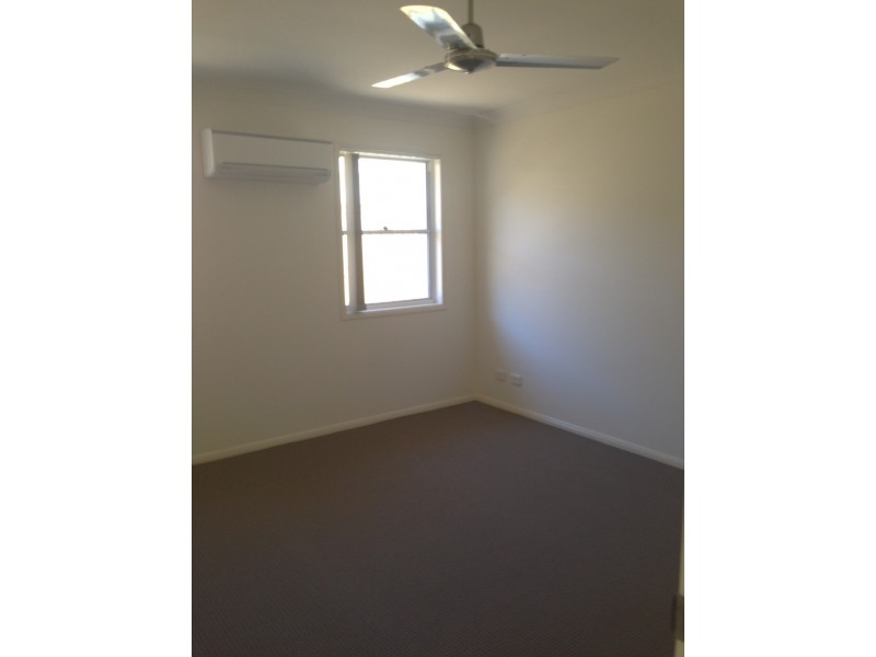 44 Scarborough Circuit, Blacks Beach QLD 4740