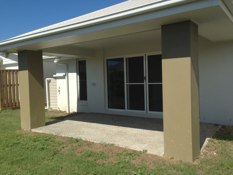 44 Scarborough Circuit, Blacks Beach QLD 4740