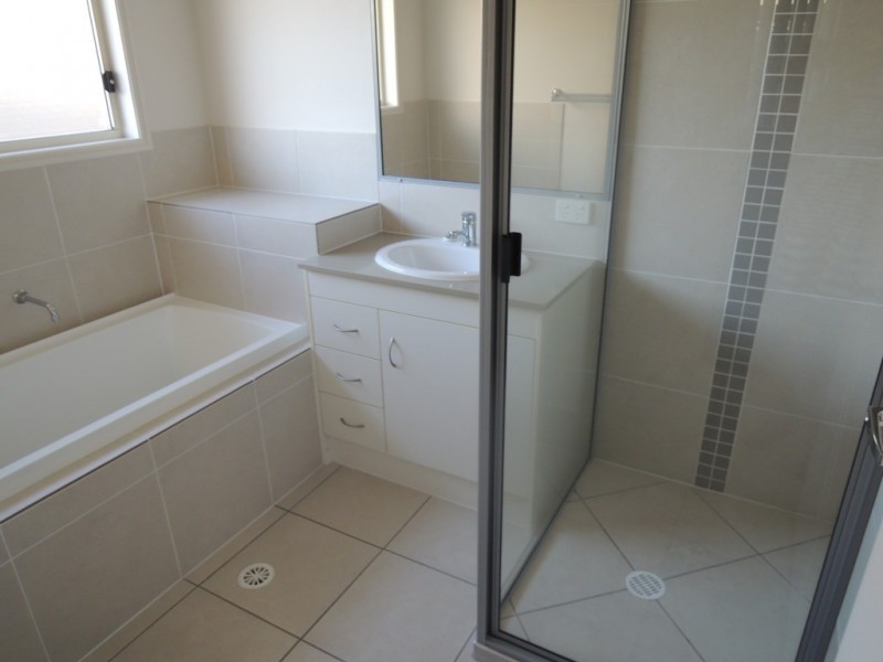 1/37 Whitehaven Drive, Blacks Beach QLD 4740