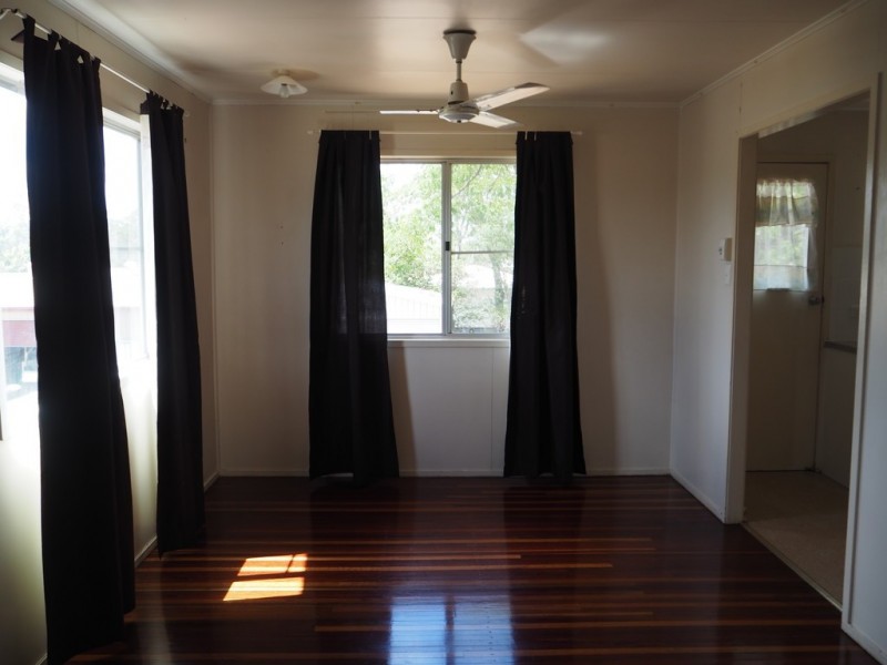 21 Garnham Dr, Dysart QLD 4745