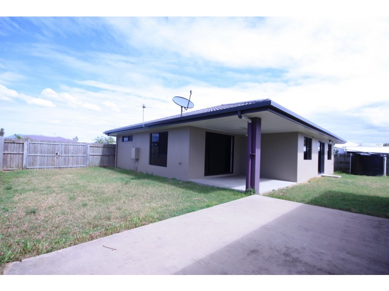 12 Elizabeth Street, Mirani QLD 4754