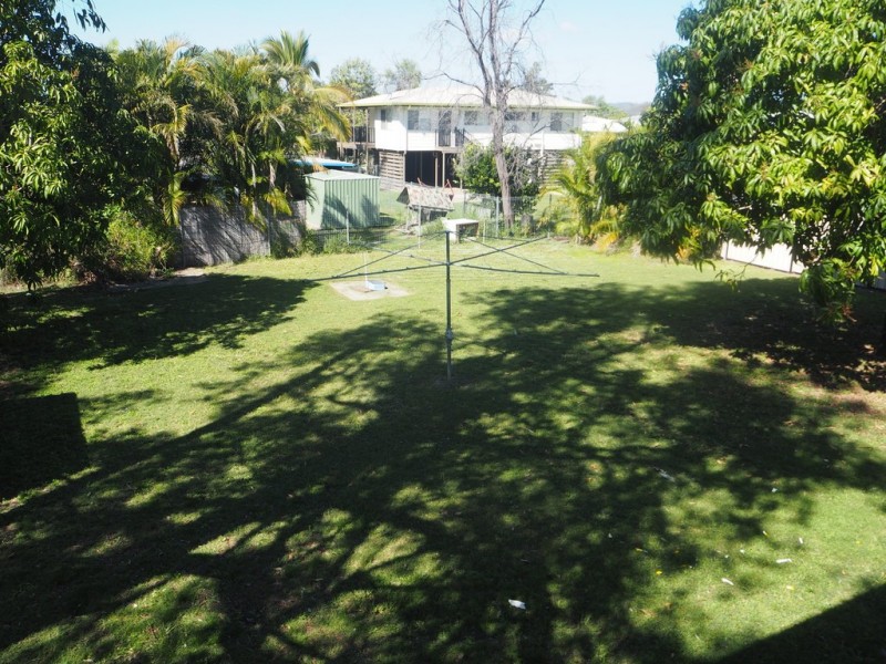 27 Beardmore Crescent, Dysart QLD 4745