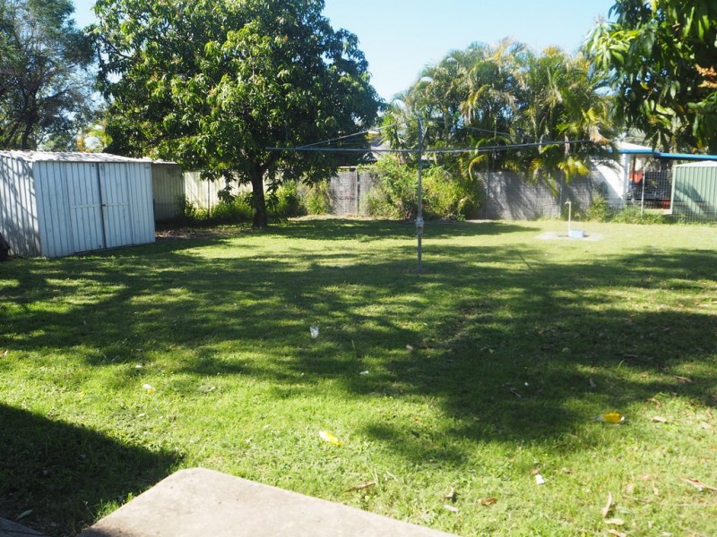 27 Beardmore Crescent, Dysart QLD 4745