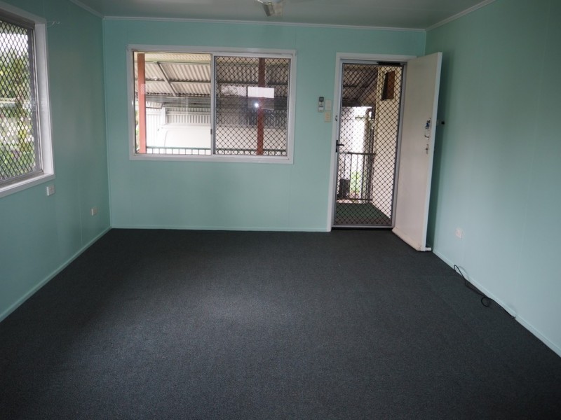 12 Brown St, Dysart QLD 4745