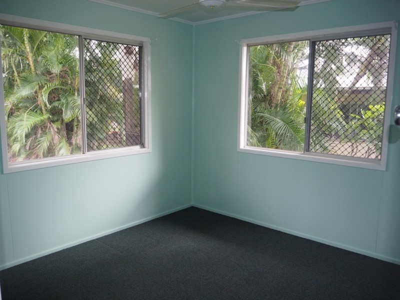 12 Brown St, Dysart QLD 4745