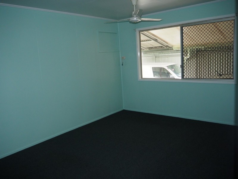 12 Brown St, Dysart QLD 4745