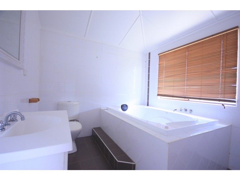 239 Broadsound Road,, Paget QLD 4740