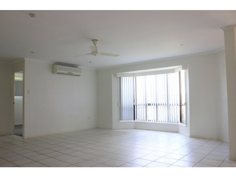 6 Lois Street, Mount Pleasant QLD 4740