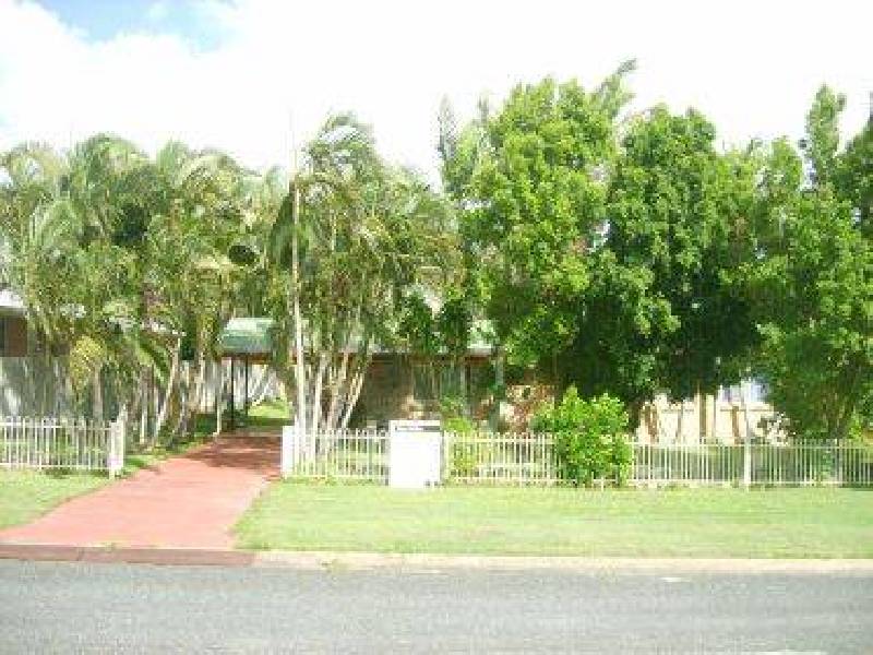 4 John Oxley Avenue, Rural View QLD 4740