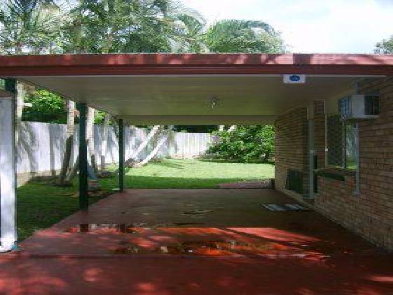 4 John Oxley Avenue, Rural View QLD 4740