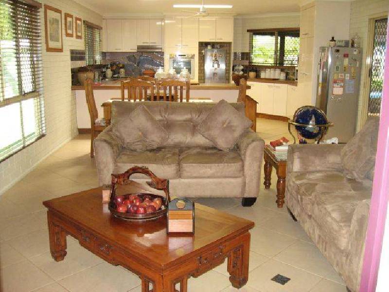 23 Border Street, Glenella QLD 4740