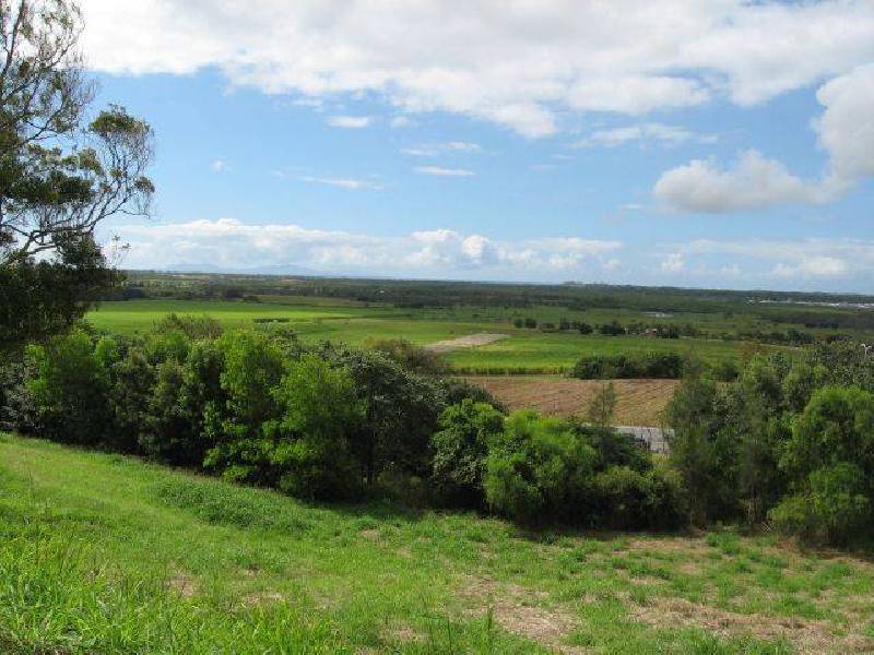 32 Shuttlewood Drive, Mackay QLD 4740