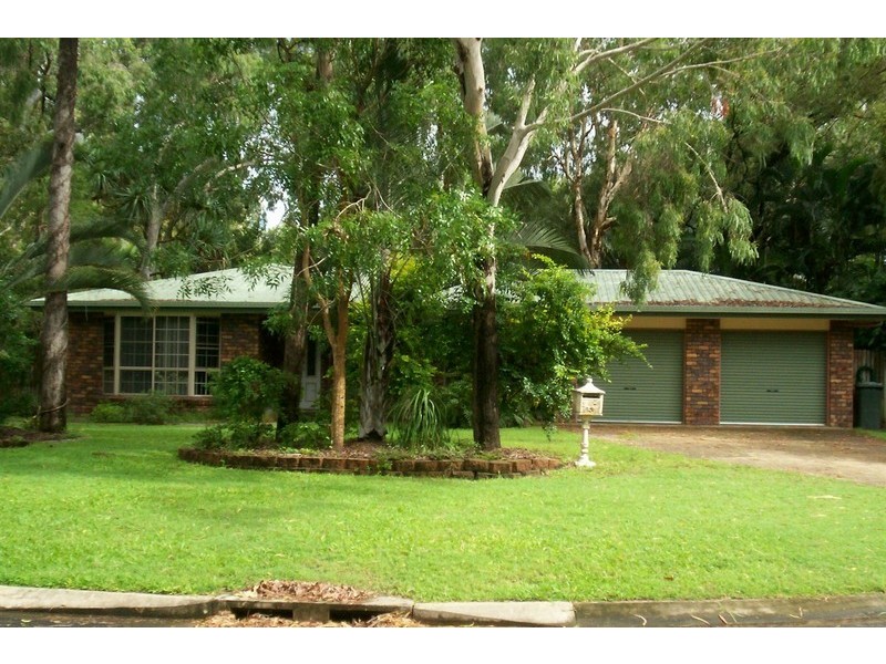 8 Dapplewood Close, Andergrove QLD 4740