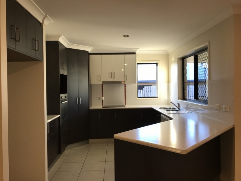 24 Lambert Drive, Moranbah QLD 4744