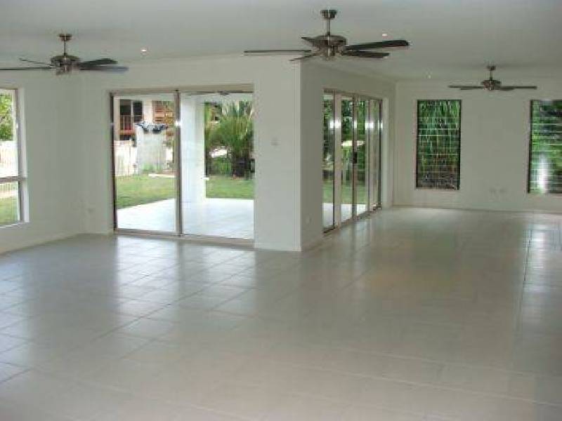 10 Mussett Court, Glenella QLD 4740