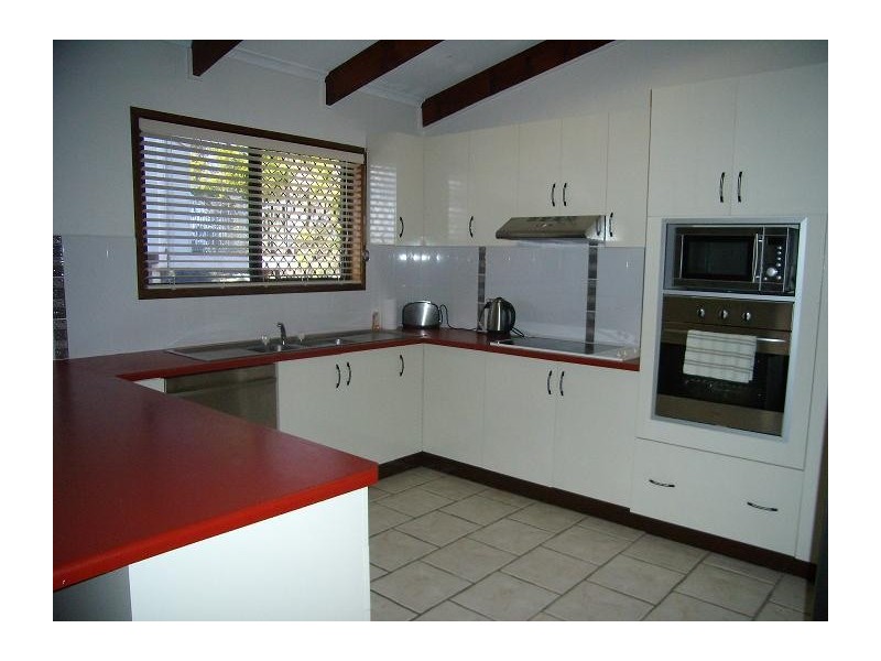 17 PHILLIP STREET, Mount Pleasant QLD 4740