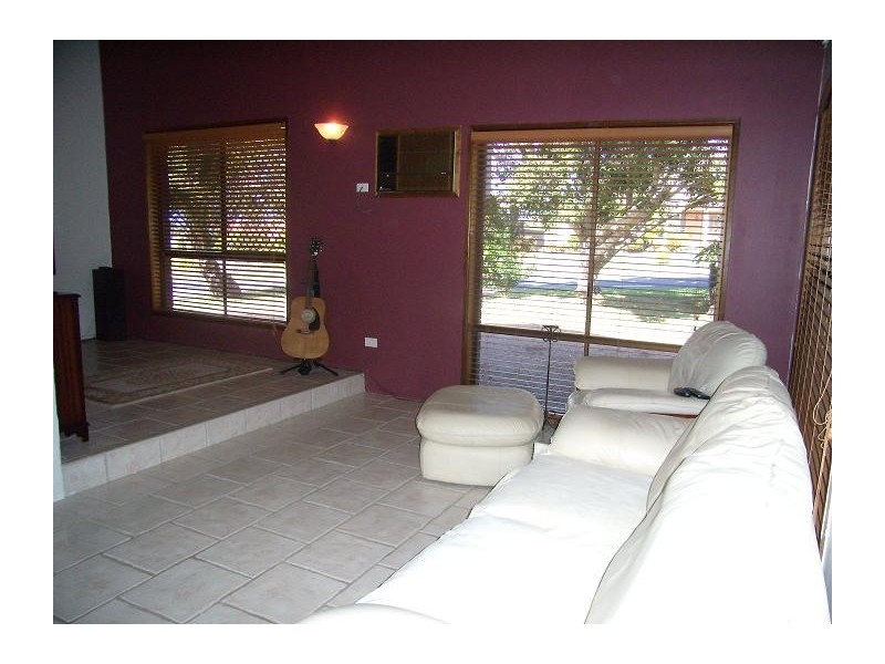 17 PHILLIP STREET, Mount Pleasant QLD 4740