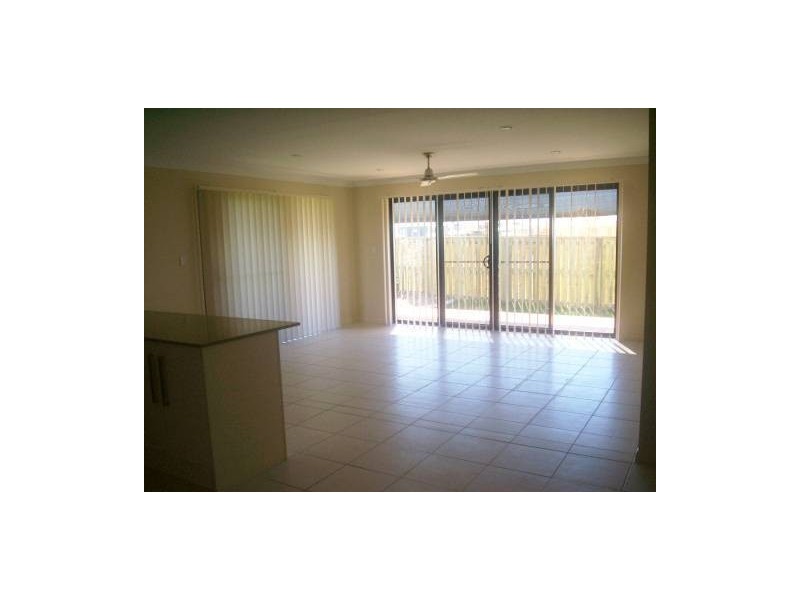 1 Narrabeen street, Blacks Beach QLD 4740