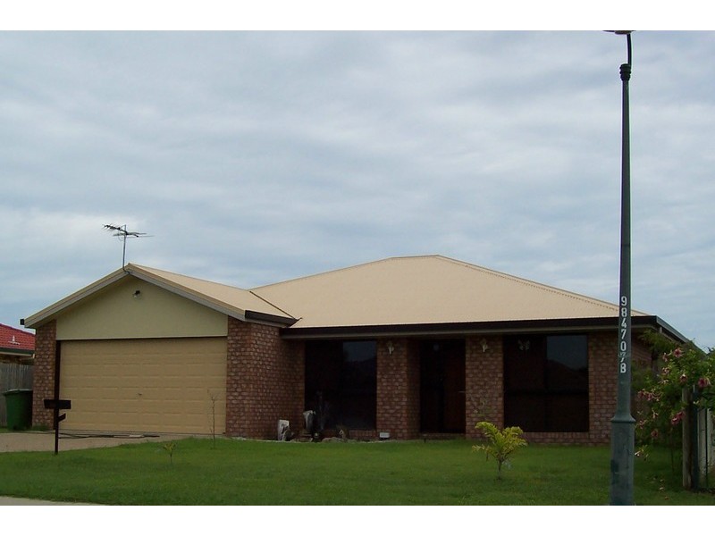 11 Wheeler Drive, Glenella QLD 4740