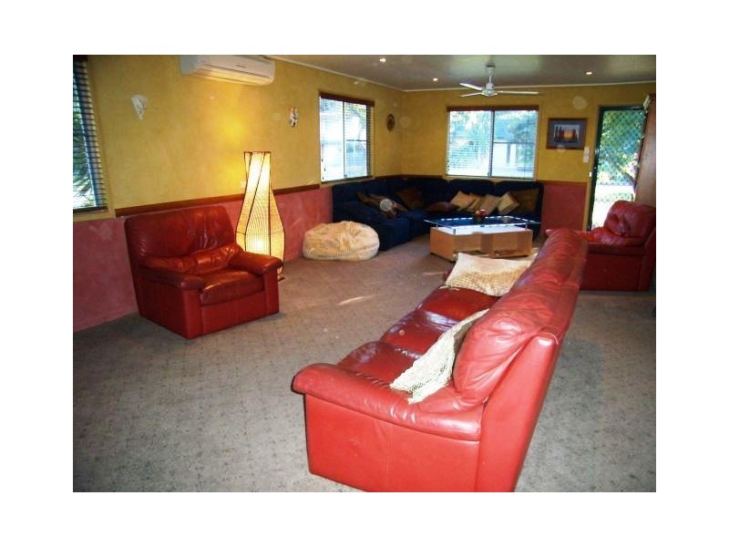 1 Hartog Street, Andergrove QLD 4740