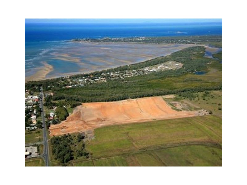 - Blacks Beach Cove, Blacks Beach QLD 4740