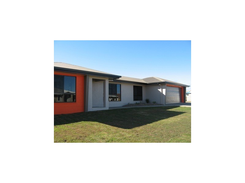 41 Gingham Street, Glenella QLD 4740