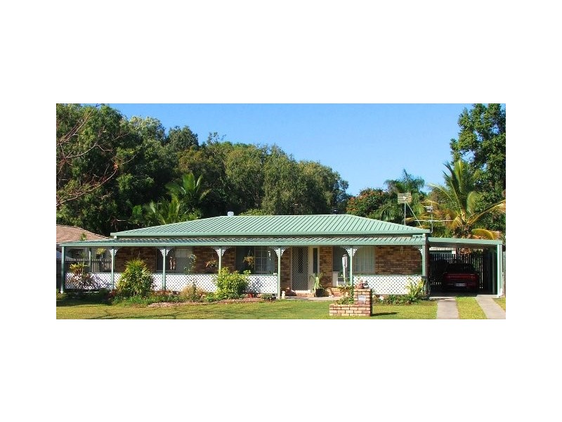 32 Broomdykes Drive, Beaconsfield QLD 4740