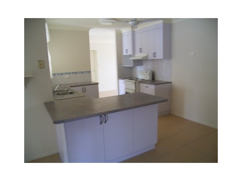 7 FREEMAN AVENUE, Slade Point QLD 4740