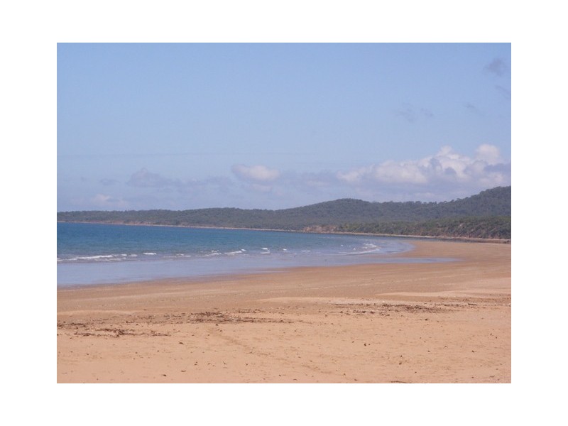 8 Castaway Close, Hay Point QLD 4740