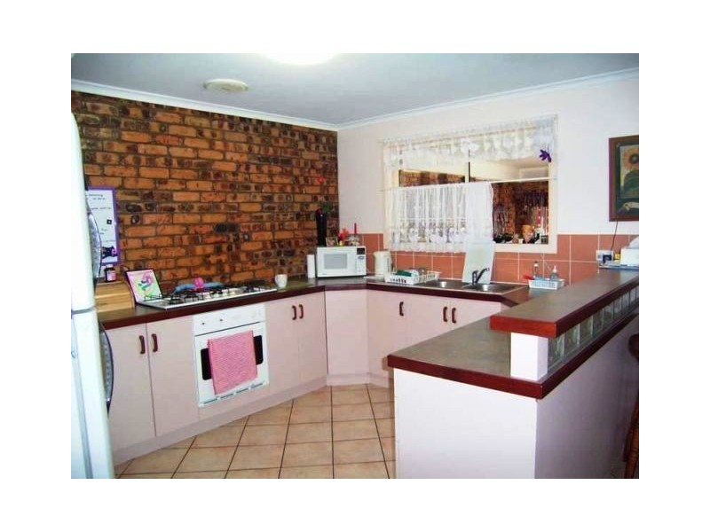 21 Kristy Crescent, Eimeo QLD 4740