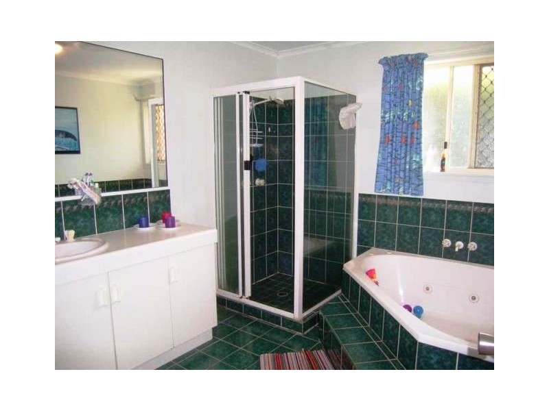 21 Kristy Crescent, Eimeo QLD 4740