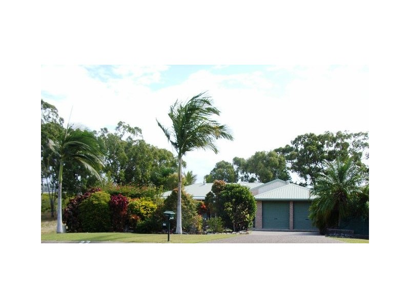 27 Blue Beach Boulevard, Mackay QLD 4740