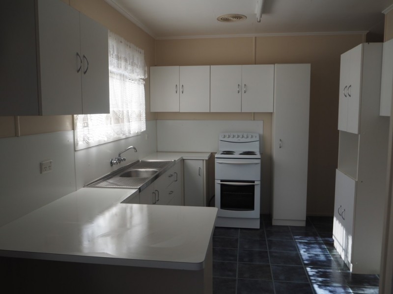 3 Purvis Court, Dysart QLD 4745