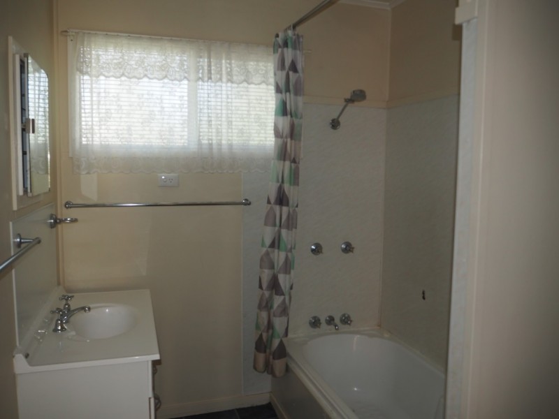 3 Purvis Court, Dysart QLD 4745