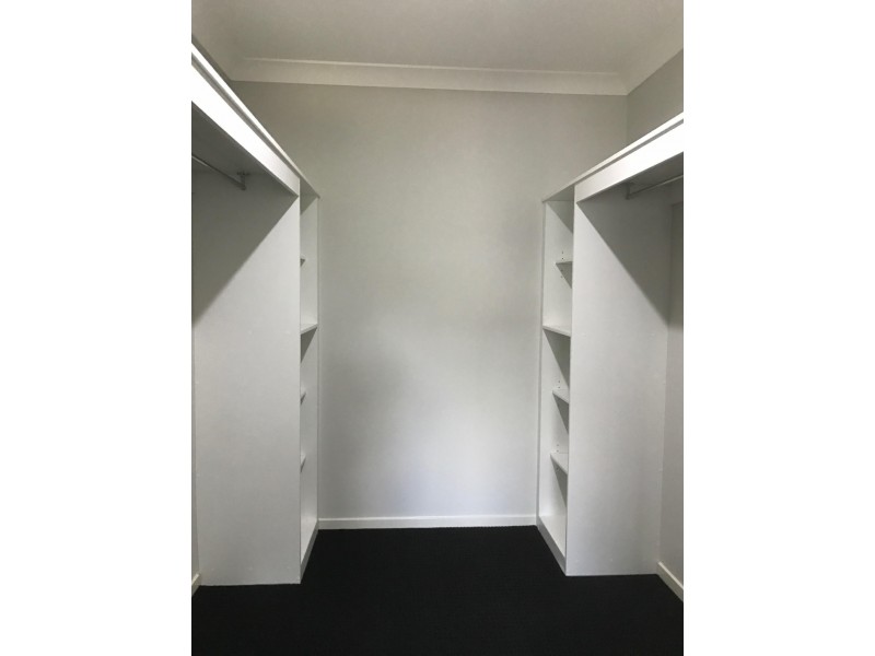 5/11 Bennett Crt, Moranbah QLD 4744