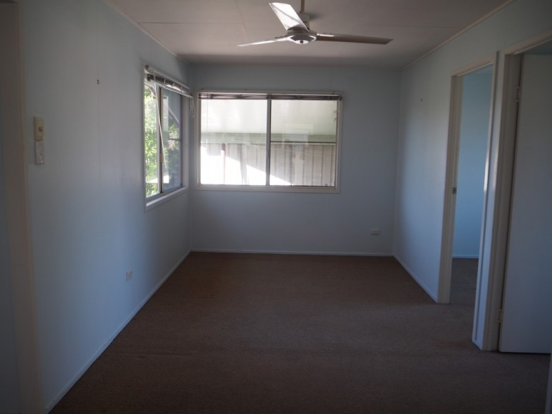 9 Hannah Crescent, Dysart QLD 4745