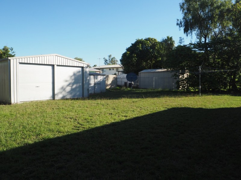 9 Hannah Crescent, Dysart QLD 4745