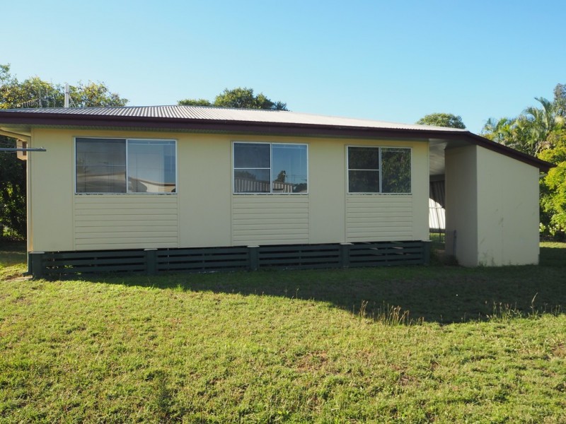 9 Hannah Crescent, Dysart QLD 4745