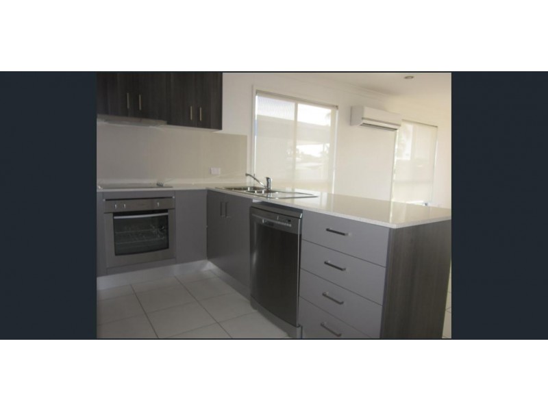 1/4 Bundesen Street, North Mackay QLD 4740