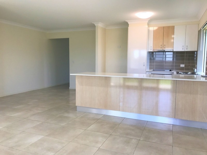 6 Henley Close, Blacks Beach QLD 4740