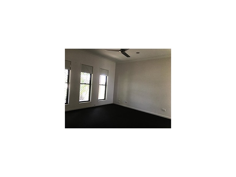 42 Anderson Crt, Moranbah QLD 4744