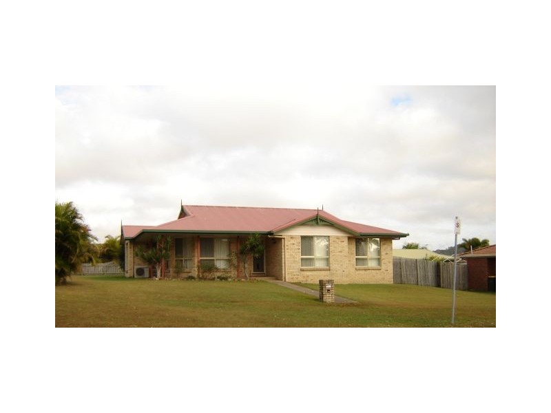 31 Pioneer Street, Glenella QLD 4740
